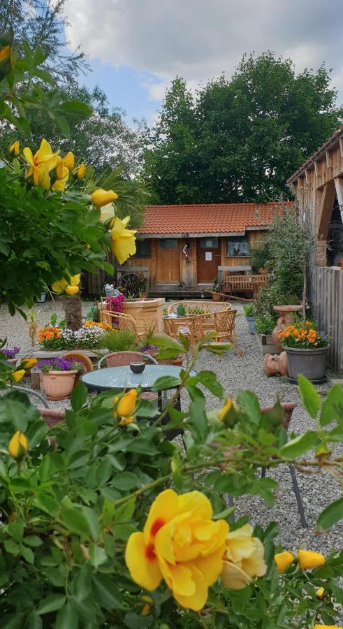 Chrom Ranch Reiterhof Acomodação com café da manhã Memmingen Exterior foto